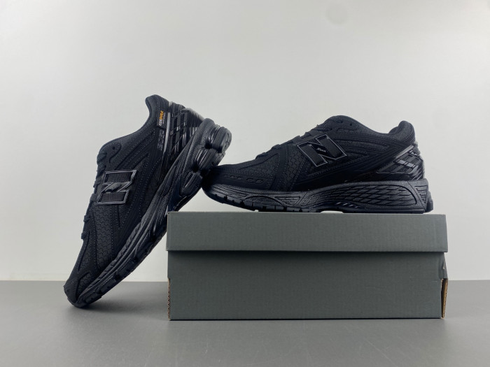 N*EW B*ALANCE COPSHOE NB-165