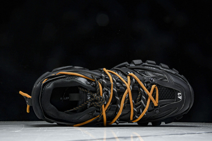 BL TRACK -COPSHOE BL -Track 01