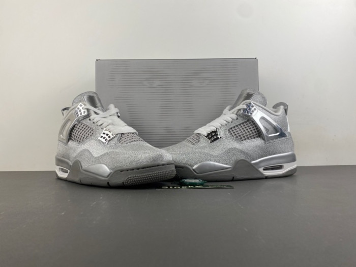Air Jordan 4 “Glitter Glove” FQ8138-092