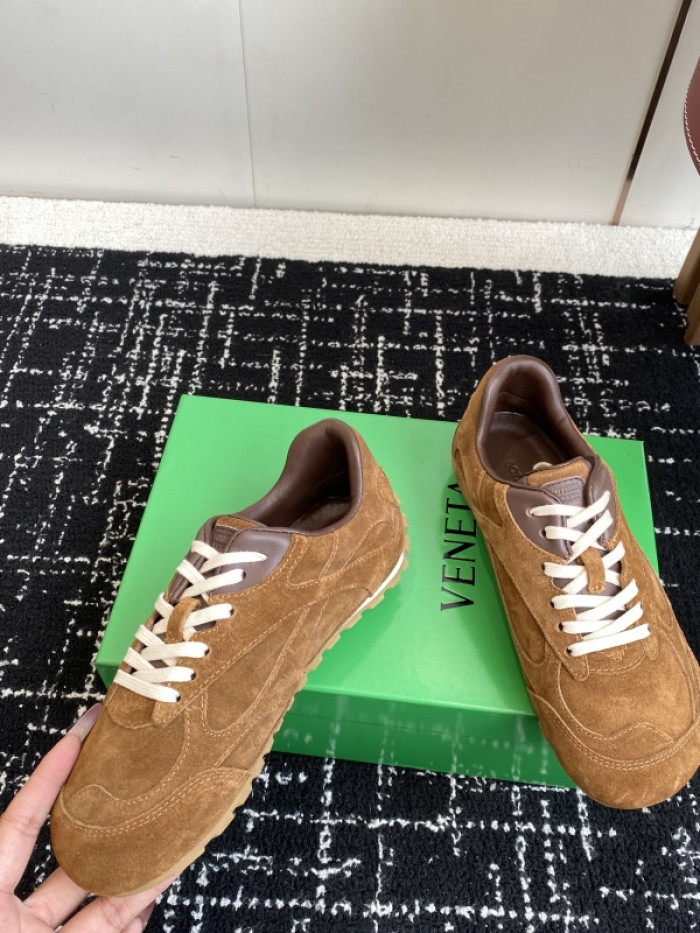 b0tt*ga Ven*ta sneaker copshpe bv-81
