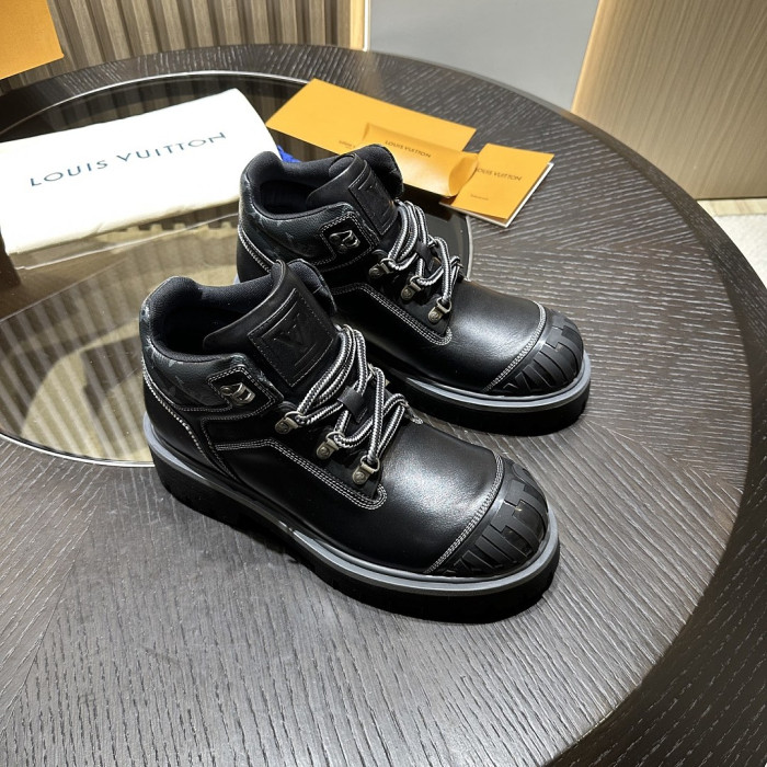 LVT BOOT COPSHOE L&V-BT23