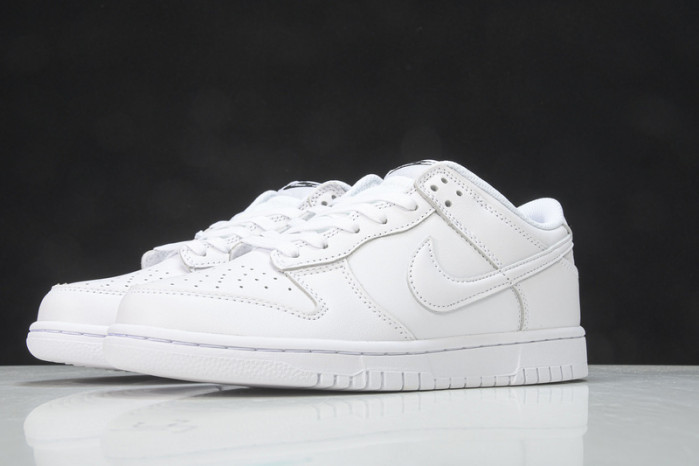 nike dunk low triple white dd1503-109