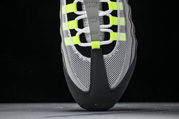 Nike Air Max 95 OG Big Bubble Neon (2025) HM4740-001