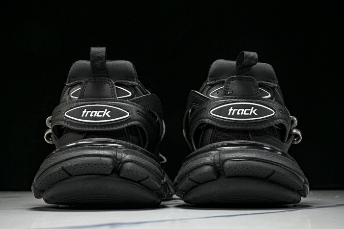 BL TRACK -COPSHOE BL -Track 08
