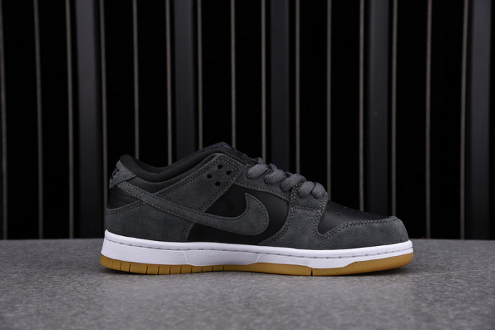 nike sb dunk low dark grey black gum - ar0778-001