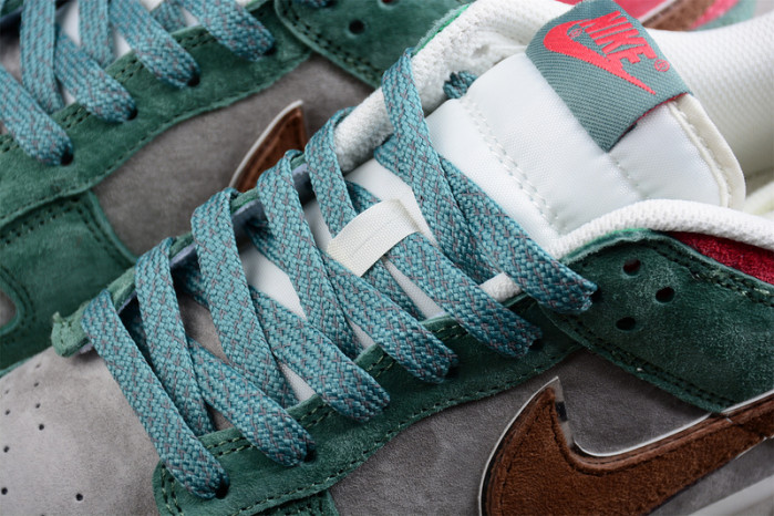 otomo katsuhiro x nike sb dunk low steamboy ost green red brown st1391-203