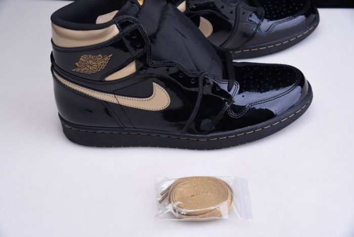 jordan 1 retro high black metallic gold (2020) - 555088-032